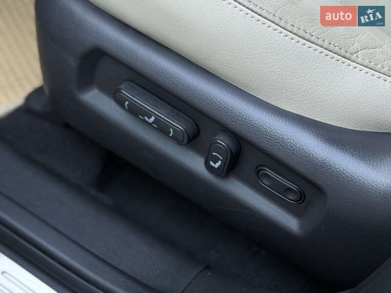 Внедорожник / Кроссовер Hyundai Santa FE 2011 в Одессе