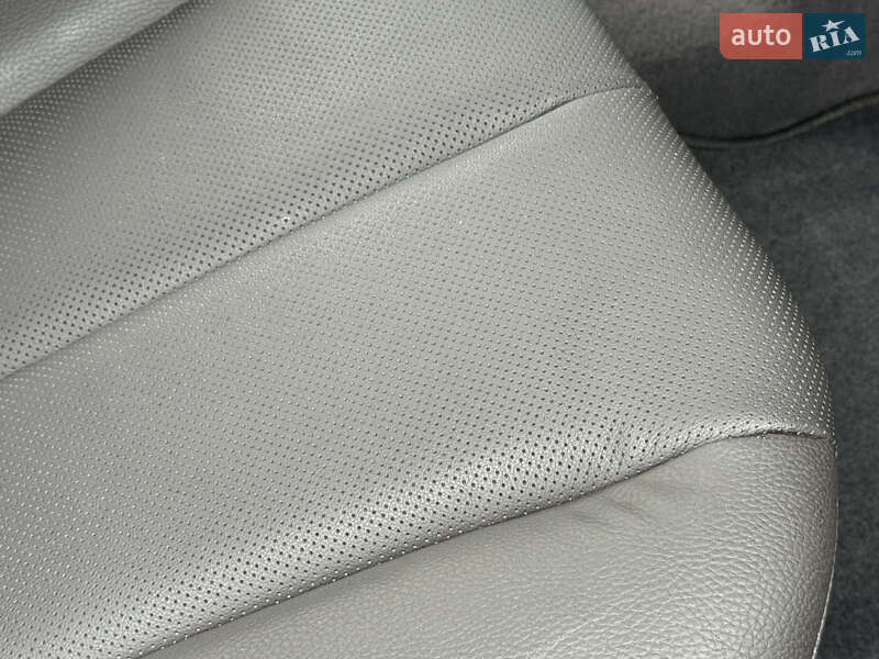 Внедорожник / Кроссовер Hyundai Santa FE 2012 в Ровно