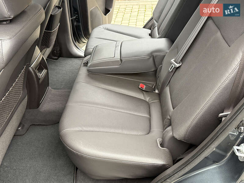 Внедорожник / Кроссовер Hyundai Santa FE 2012 в Ровно