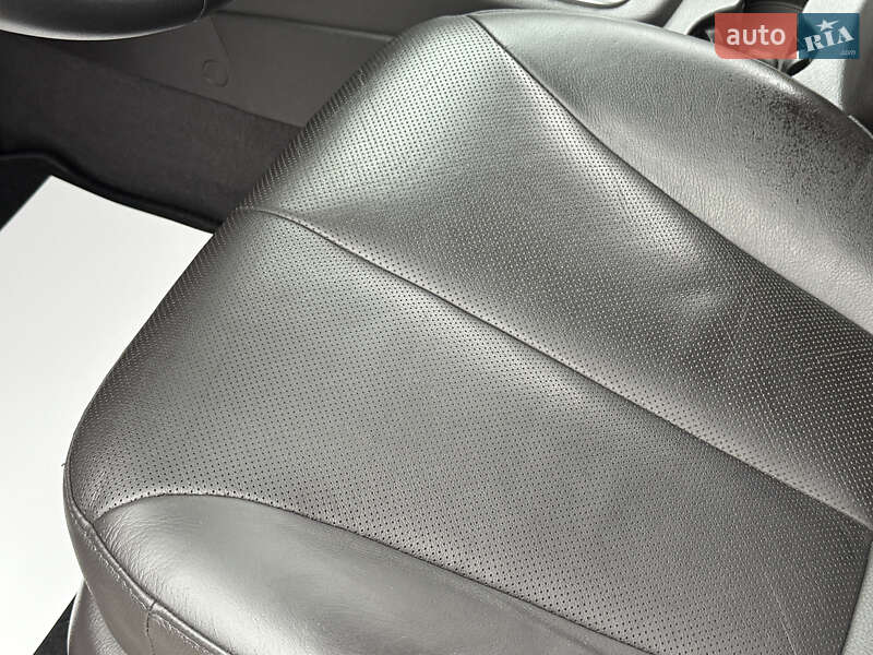 Внедорожник / Кроссовер Hyundai Santa FE 2012 в Ровно