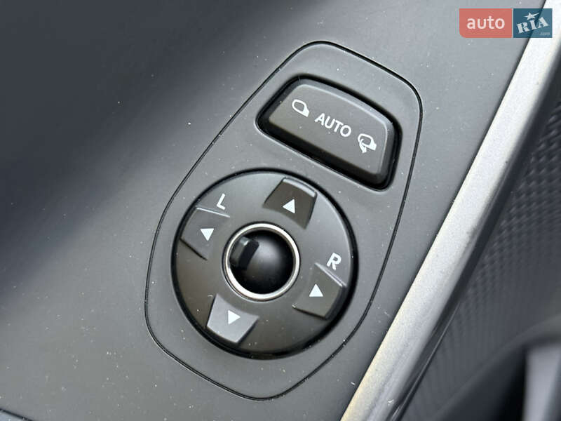 Внедорожник / Кроссовер Hyundai Santa FE 2014 в Ровно