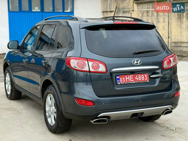 Внедорожник / Кроссовер Hyundai Santa FE 2012 в Ровно