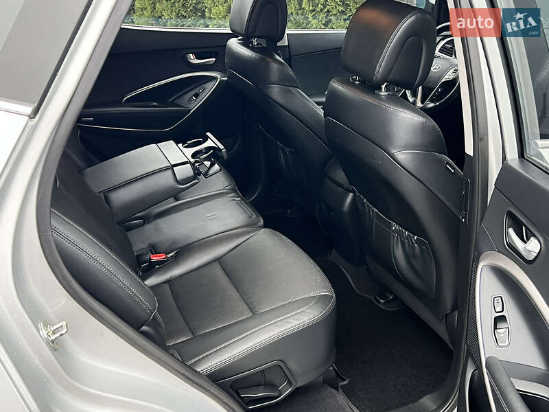 Внедорожник / Кроссовер Hyundai Santa FE 2015 в Черкассах