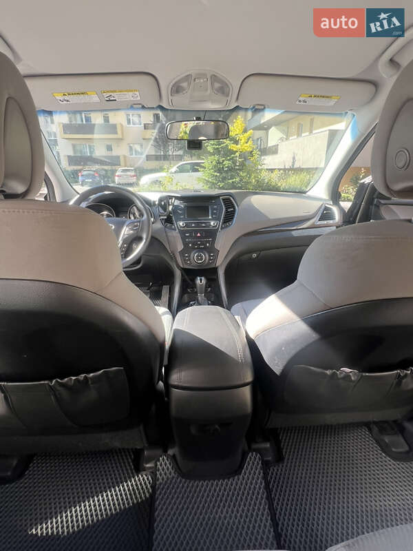 Позашляховик / Кросовер Hyundai Santa FE 2016 в Херсоні