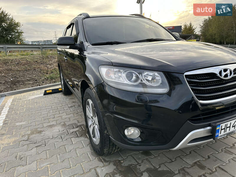 Внедорожник / Кроссовер Hyundai Santa FE 2012 в Одессе