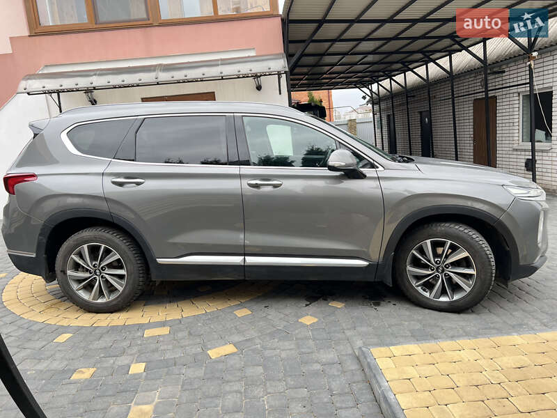 Внедорожник / Кроссовер Hyundai Santa FE 2019 в Виннице