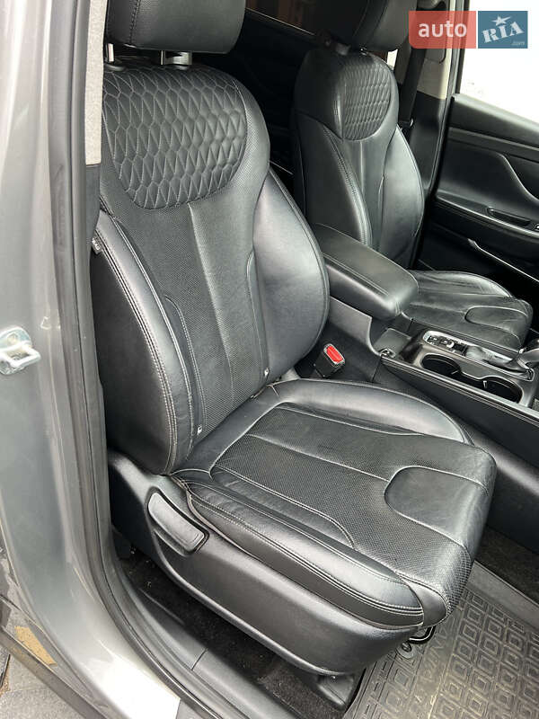 Внедорожник / Кроссовер Hyundai Santa FE 2019 в Виннице