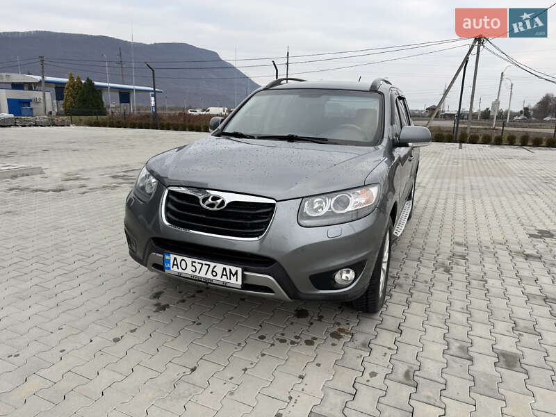 Внедорожник / Кроссовер Hyundai Santa FE 2012 в Хусте фото 6 Внедорожник / Кроссовер Hyundai Santa FE 2012 в Хусте