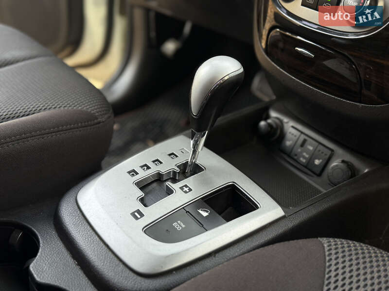 Внедорожник / Кроссовер Hyundai Santa FE 2012 в Львове фото 62 Внедорожник / Кроссовер Hyundai Santa FE 2012 в Львове