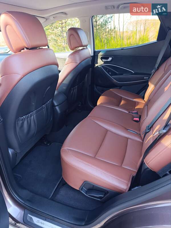 Внедорожник / Кроссовер Hyundai Santa FE 2015 в Полонном