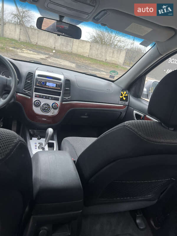 Внедорожник / Кроссовер Hyundai Santa FE 2009 в Нововолынске