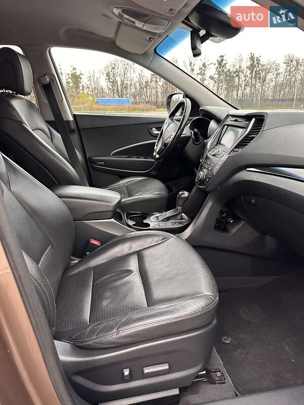 Внедорожник / Кроссовер Hyundai Santa FE 2013 в Радивилове