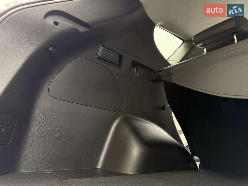 Внедорожник / Кроссовер Hyundai Santa FE 2017 в Виннице