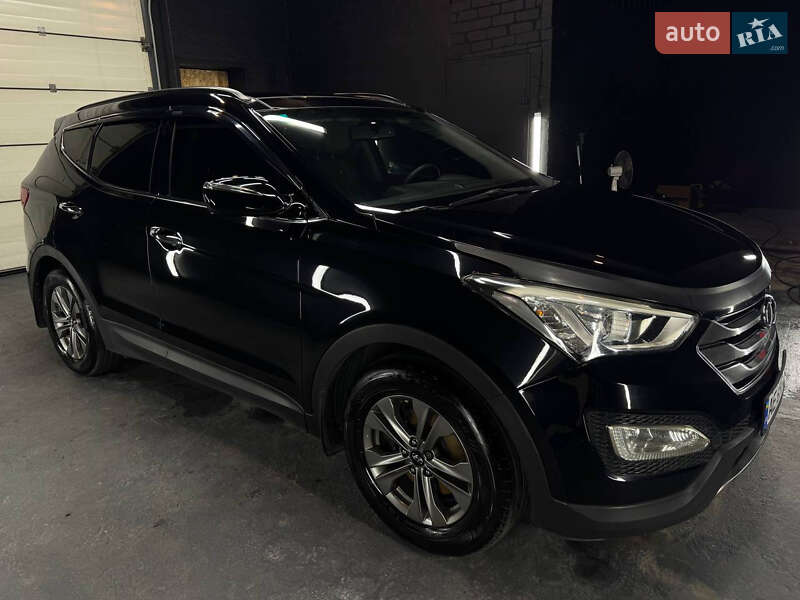 Внедорожник / Кроссовер Hyundai Santa FE 2015 в Днепре фото Внедорожник / Кроссовер Hyundai Santa FE 2015 в Днепре