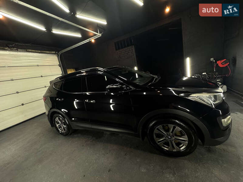 Внедорожник / Кроссовер Hyundai Santa FE 2015 в Днепре фото 13 Внедорожник / Кроссовер Hyundai Santa FE 2015 в Днепре