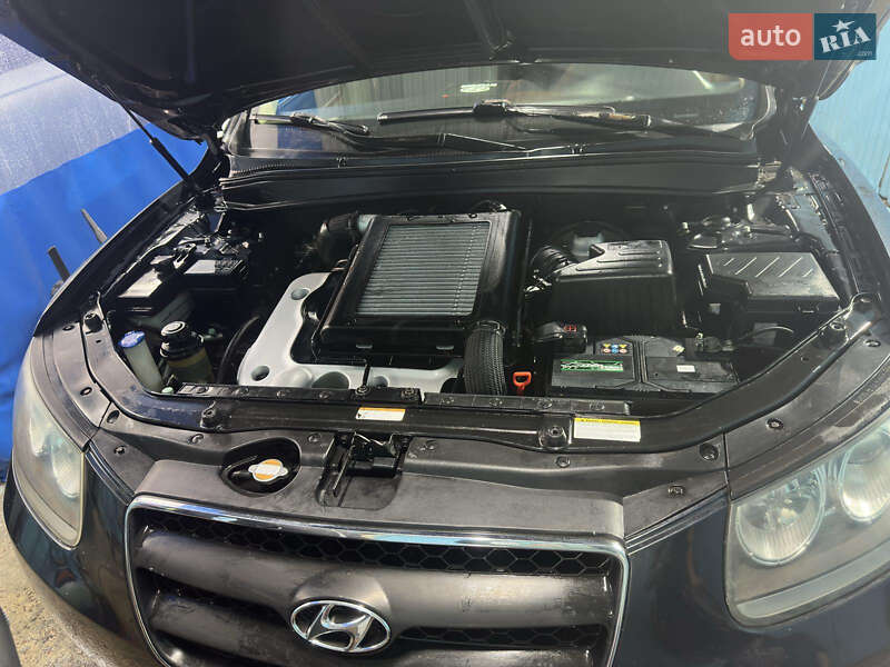 Внедорожник / Кроссовер Hyundai Santa FE 2006 в Киеве