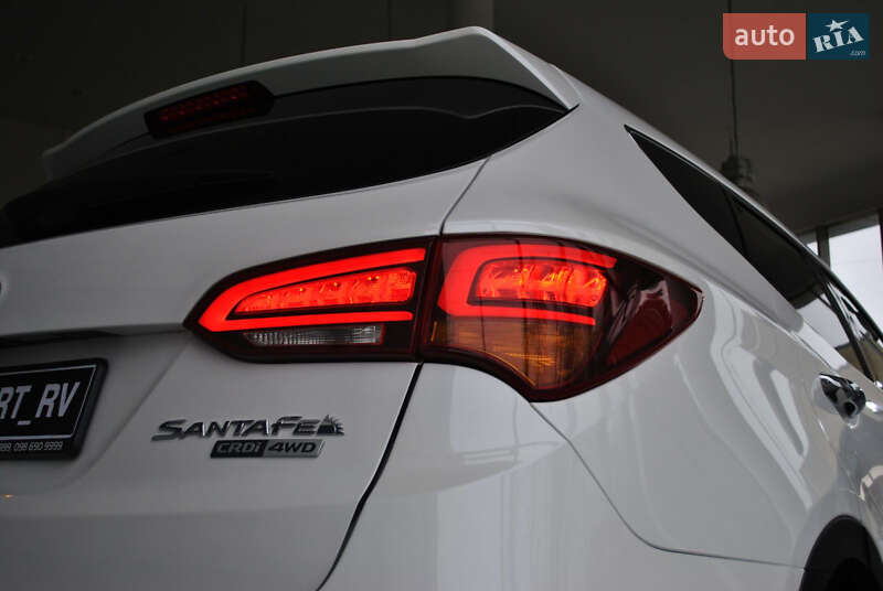 Внедорожник / Кроссовер Hyundai Santa FE 2017 в Ровно