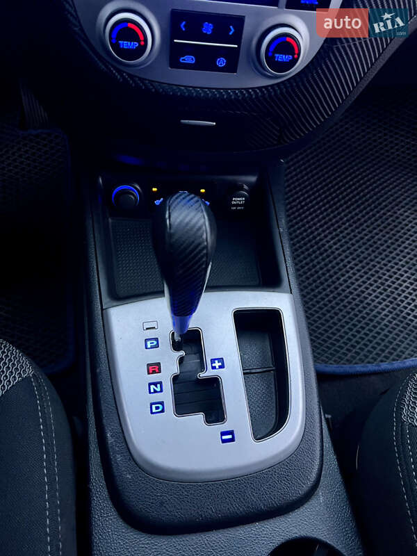 Внедорожник / Кроссовер Hyundai Santa FE 2006 в Житомире