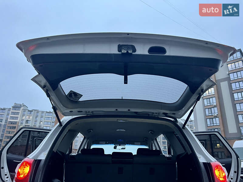 Внедорожник / Кроссовер Hyundai Santa FE 2006 в Житомире