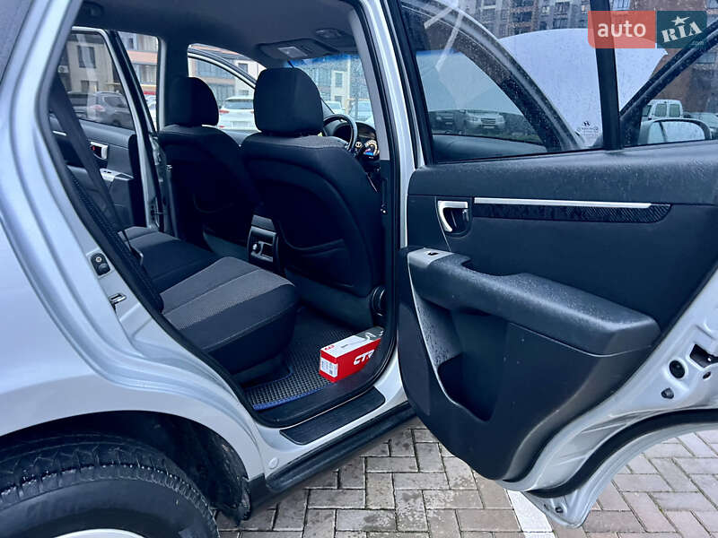 Внедорожник / Кроссовер Hyundai Santa FE 2006 в Житомире