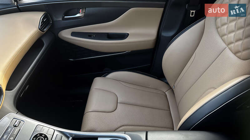 Внедорожник / Кроссовер Hyundai Santa FE 2022 в Киеве