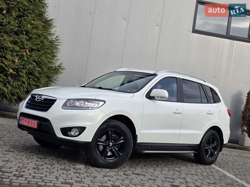 Внедорожник / Кроссовер Hyundai Santa FE 2011 в Ивано-Франковске