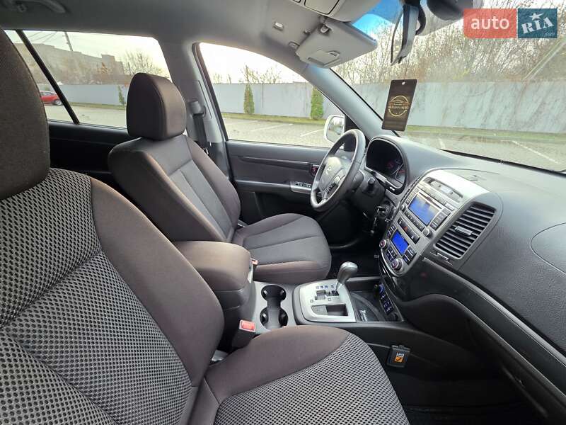 Внедорожник / Кроссовер Hyundai Santa FE 2011 в Ивано-Франковске