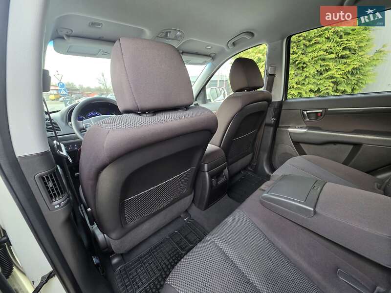 Внедорожник / Кроссовер Hyundai Santa FE 2011 в Ивано-Франковске