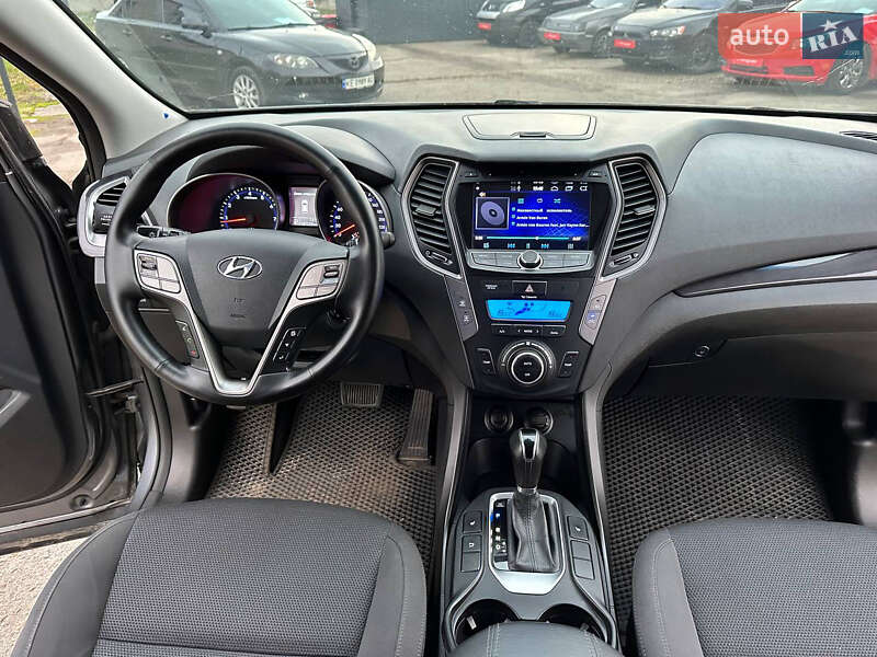Позашляховик / Кросовер Hyundai Santa FE 2015 в Дніпрі