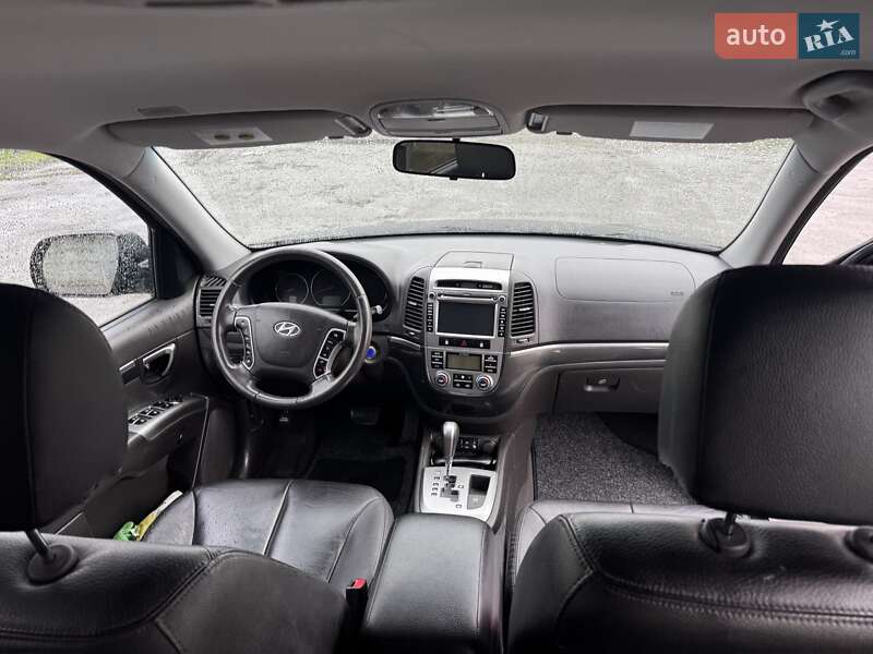 Внедорожник / Кроссовер Hyundai Santa FE 2011 в Киеве