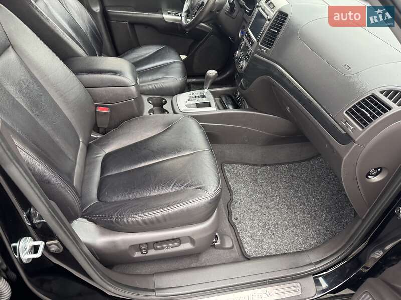 Внедорожник / Кроссовер Hyundai Santa FE 2011 в Киеве