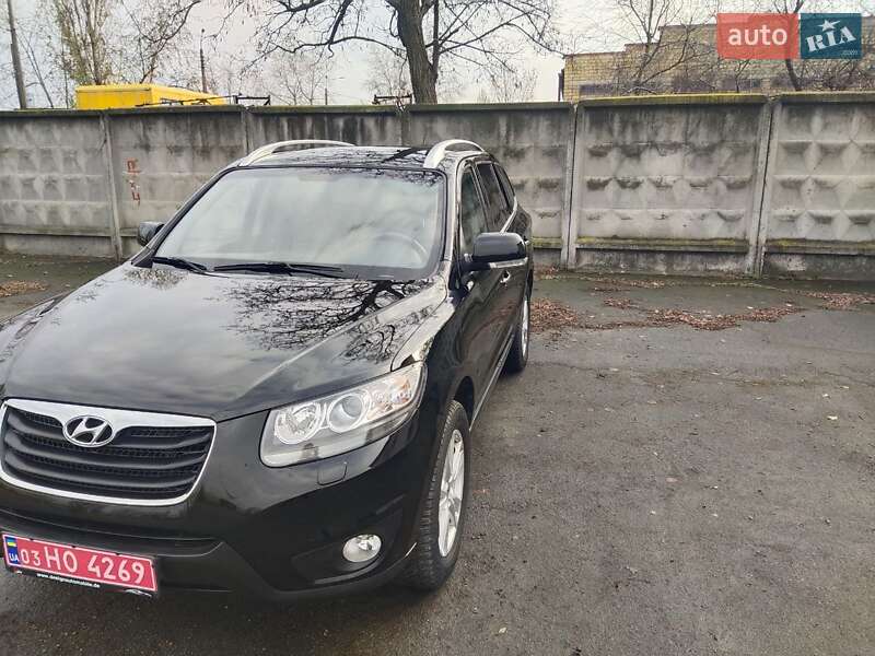 Внедорожник / Кроссовер Hyundai Santa FE 2011 в Киеве