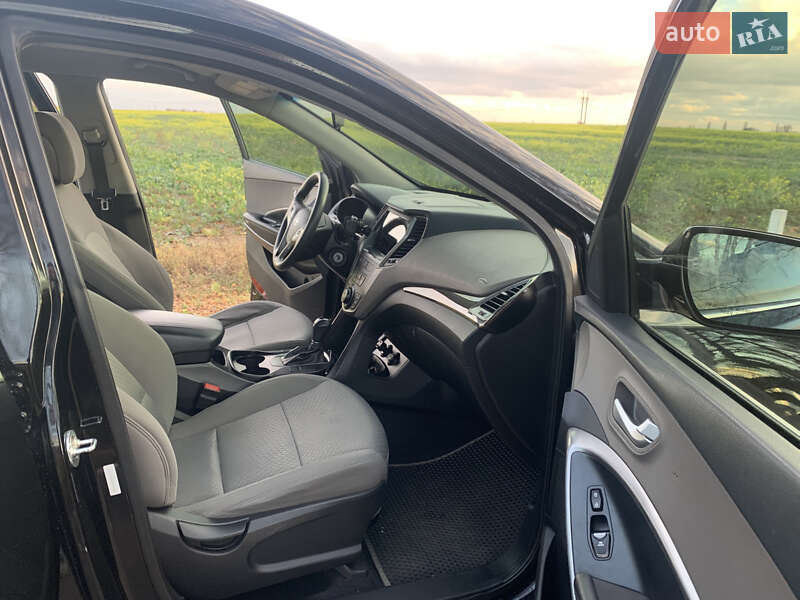 Внедорожник / Кроссовер Hyundai Santa FE 2016 в Броварах