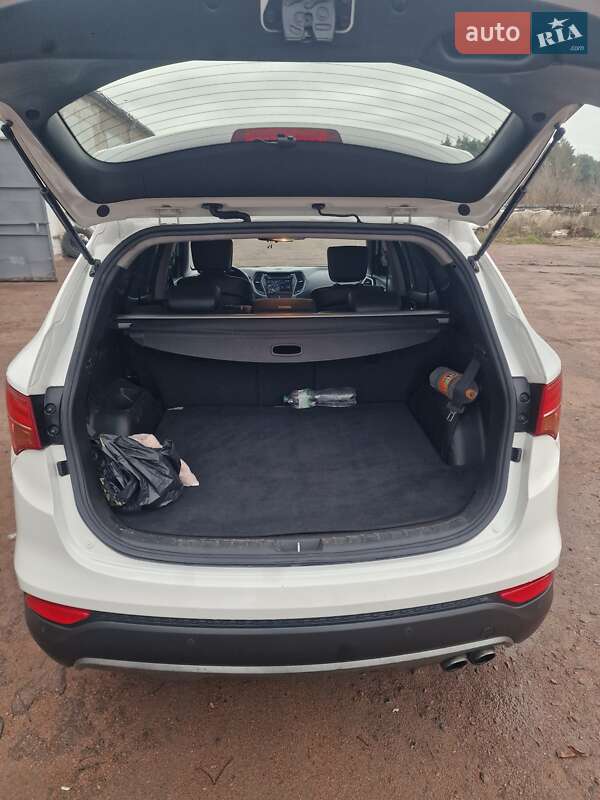Позашляховик / Кросовер Hyundai Santa FE 2014 в Горохові