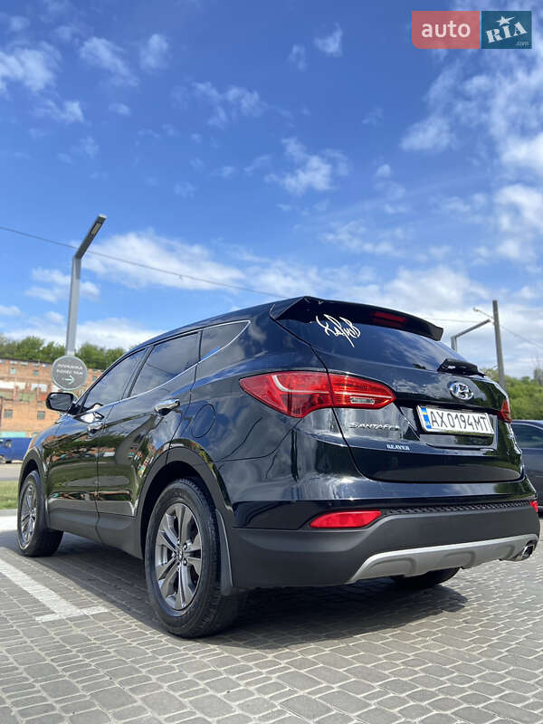 Внедорожник / Кроссовер Hyundai Santa FE 2015 в Харькове