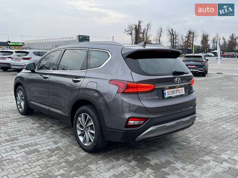 Внедорожник / Кроссовер Hyundai Santa FE 2018 в Киеве