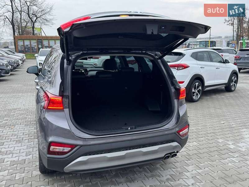 Внедорожник / Кроссовер Hyundai Santa FE 2018 в Киеве