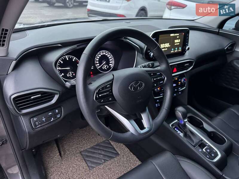 Внедорожник / Кроссовер Hyundai Santa FE 2018 в Киеве