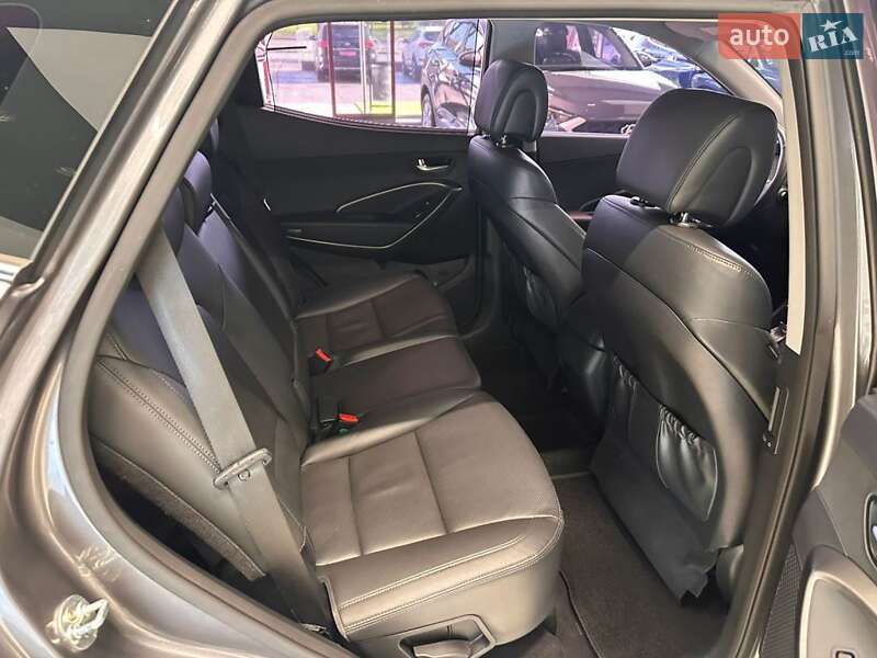 Внедорожник / Кроссовер Hyundai Santa FE 2015 в Одессе