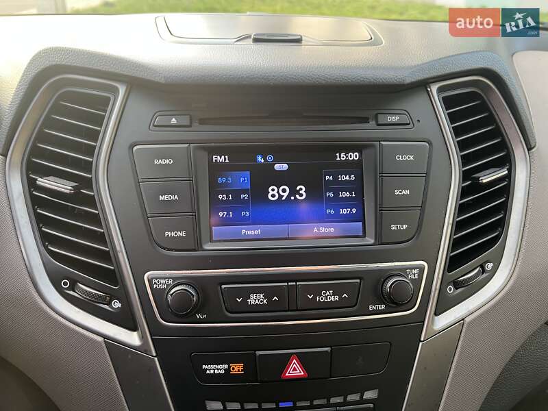 Внедорожник / Кроссовер Hyundai Santa FE 2016 в Харькове