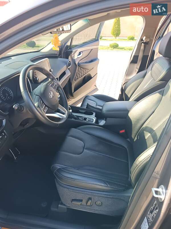 Внедорожник / Кроссовер Hyundai Santa FE 2018 в Измаиле фото 31 Внедорожник / Кроссовер Hyundai Santa FE 2018 в Измаиле