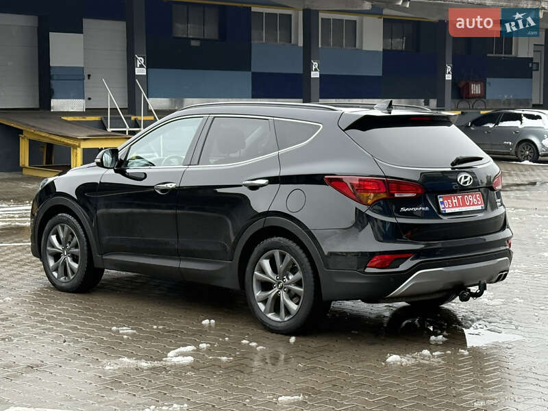 Внедорожник / Кроссовер Hyundai Santa FE 2016 в Ровно