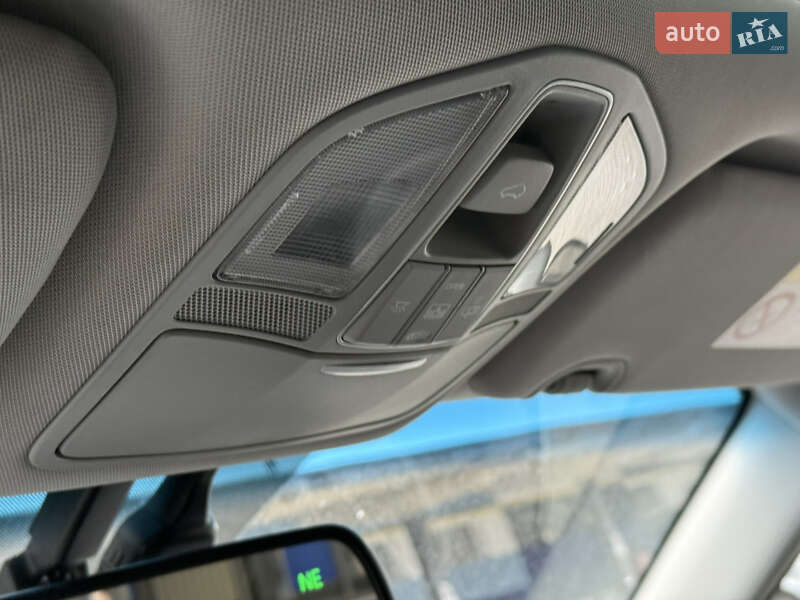 Внедорожник / Кроссовер Hyundai Santa FE 2016 в Ровно