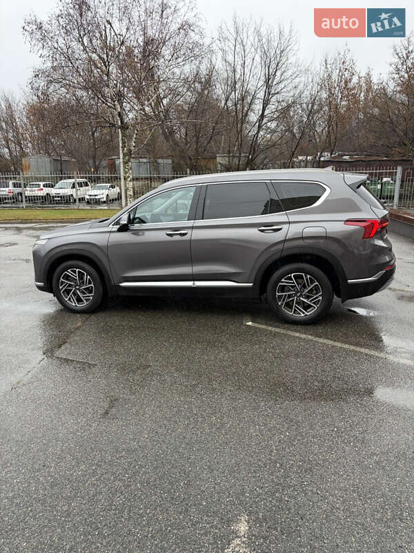 Внедорожник / Кроссовер Hyundai Santa FE 2021 в Киеве