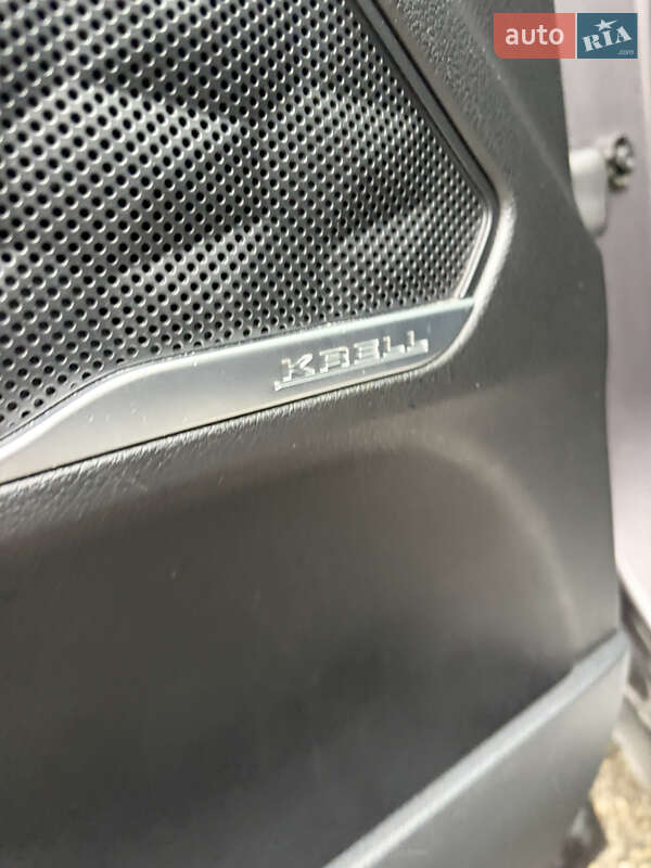 Внедорожник / Кроссовер Hyundai Santa FE 2021 в Киеве