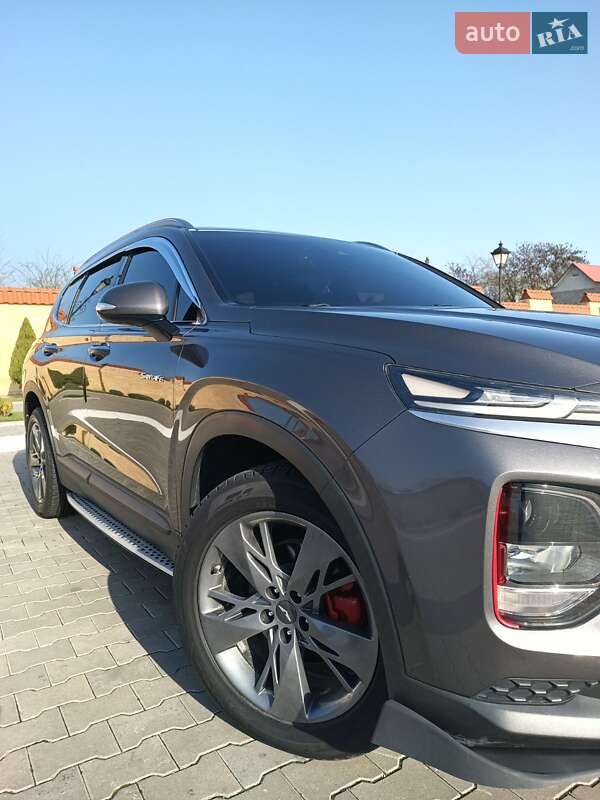 Внедорожник / Кроссовер Hyundai Santa FE 2018 в Измаиле фото 4 Внедорожник / Кроссовер Hyundai Santa FE 2018 в Измаиле