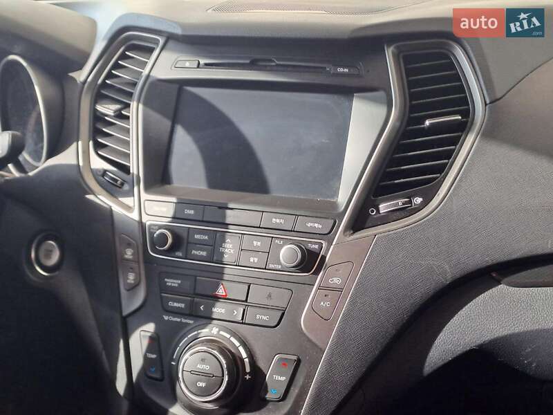 Внедорожник / Кроссовер Hyundai Santa FE 2017 в Одессе фото 7 Внедорожник / Кроссовер Hyundai Santa FE 2017 в Одессе