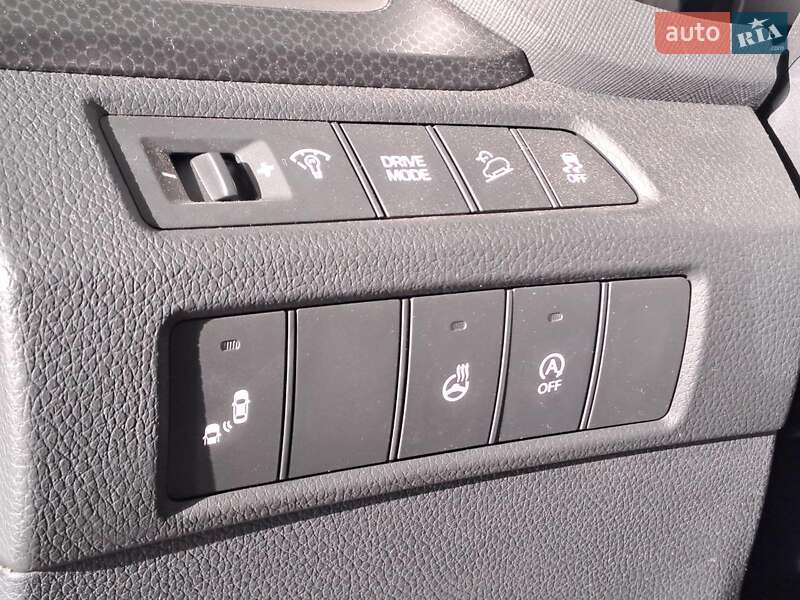 Внедорожник / Кроссовер Hyundai Santa FE 2017 в Одессе фото 15 Внедорожник / Кроссовер Hyundai Santa FE 2017 в Одессе