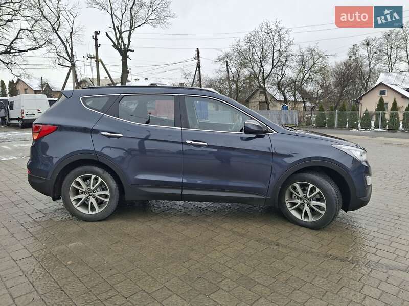 Внедорожник / Кроссовер Hyundai Santa FE 2015 в Ивано-Франковске