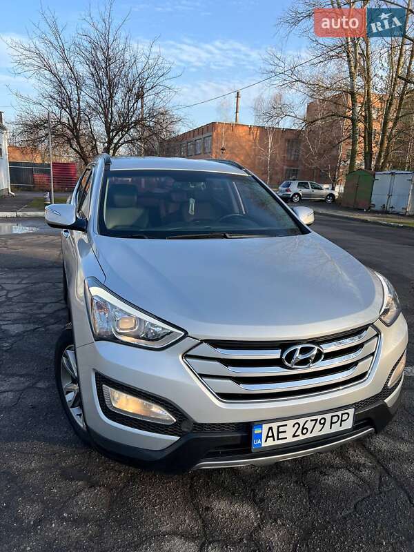 Внедорожник / Кроссовер Hyundai Santa FE 2014 в Полтаве